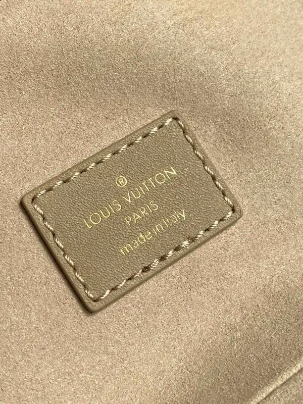 Aaa replica ru LOUIS VUITTON VANITY PM