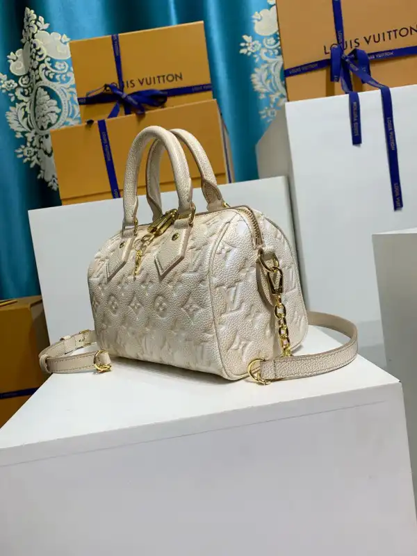 Frstbag ru LOUIS VUITTON SPEEDY BANDOULIÈRE 20