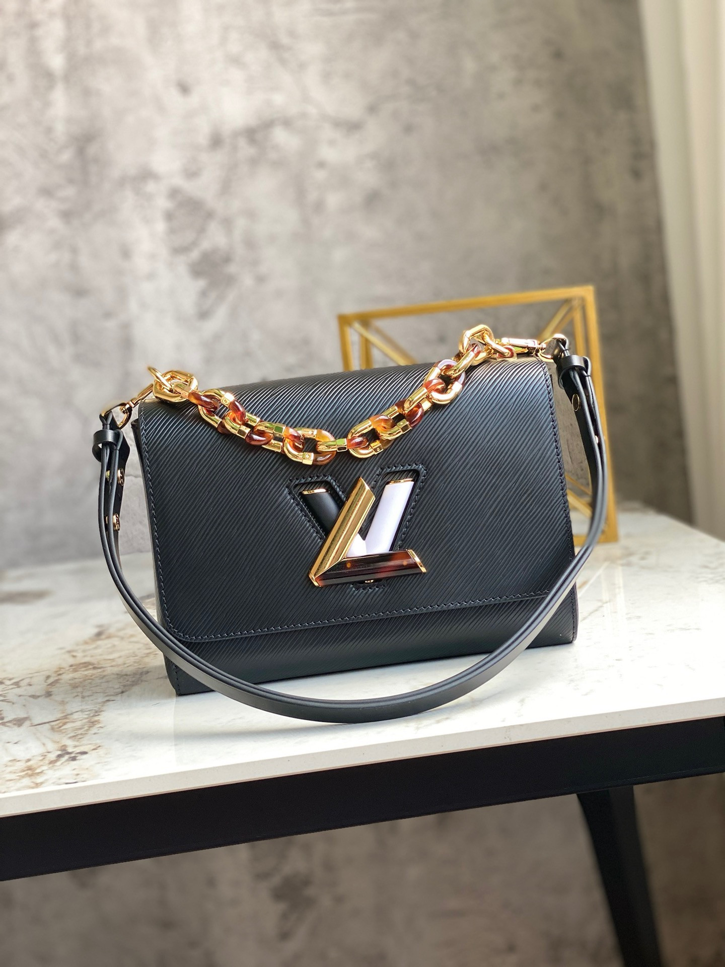 HOT SALE LOUIS VUITTON TWIST MM