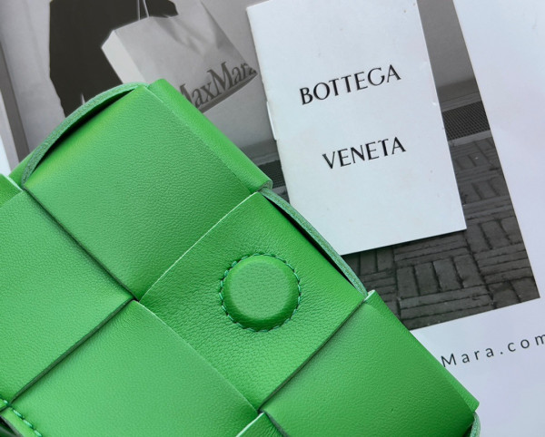 HOT SALE BOTTEGA VENETA Candy mini Cassette-12*8*4cm