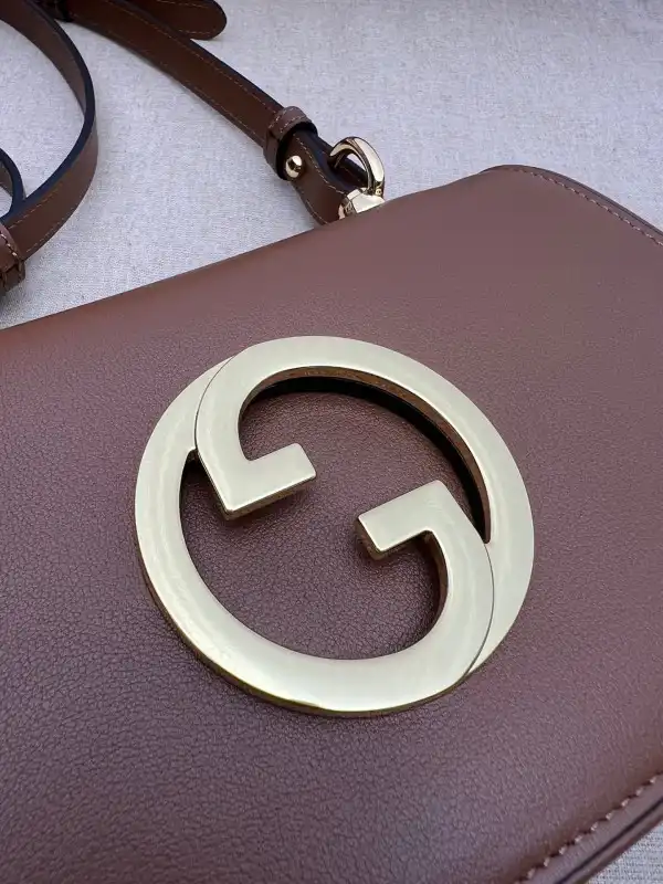 Yupoo bagsoffer Gucci Blondie mini bag