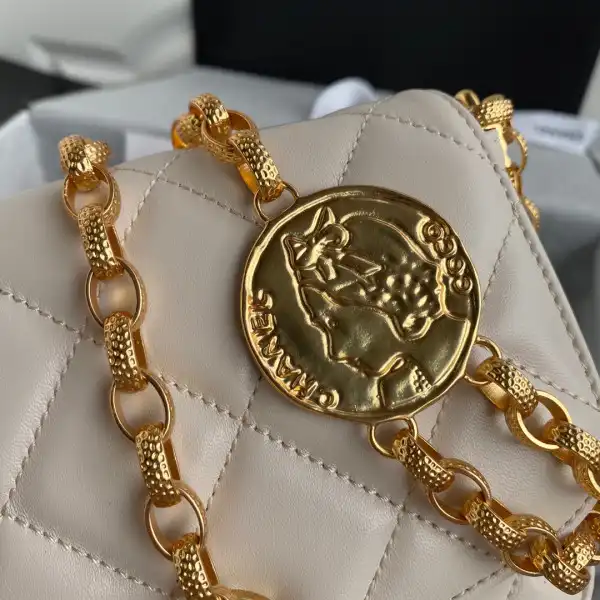 CHANEL SMALL FLAP BAG