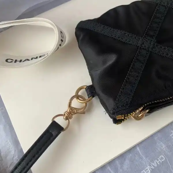 CHANEL TOTE BAG