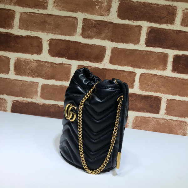 GUCCI GG Marmont mini bucket bag