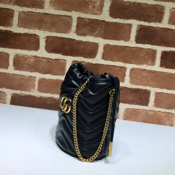 Affordable GUCCI GG Marmont mini bucket bag