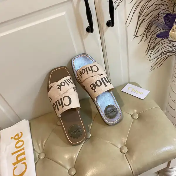 CHLOÉ woody flat mule