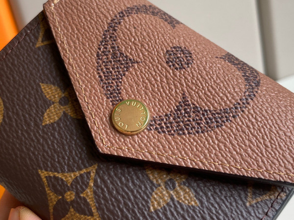 LOUIS VUITTON ZOÉ WALLET