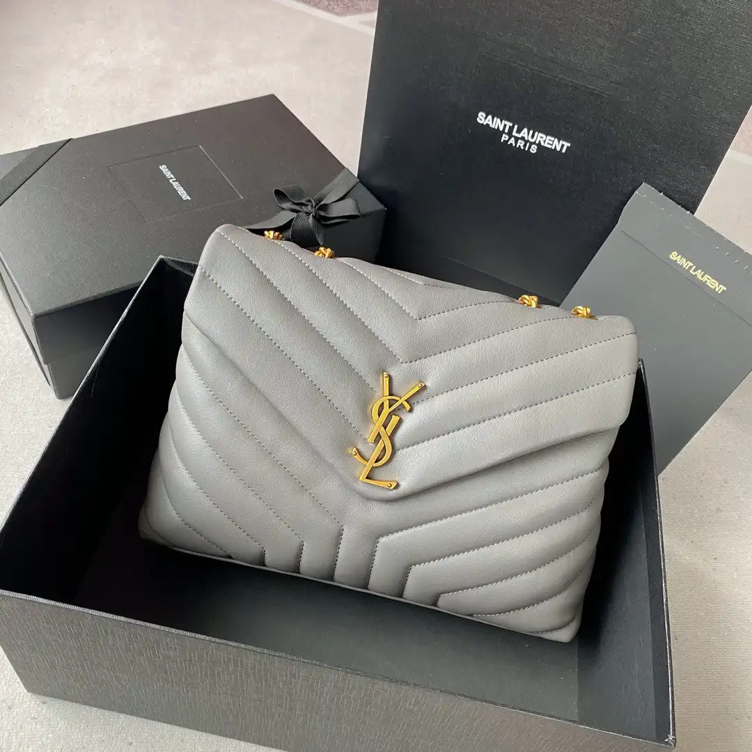 Firstbag Ru YSL LOULOU MEDIUM