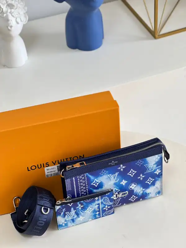 TO LOUIS VUITTON GASTON WEARABLE