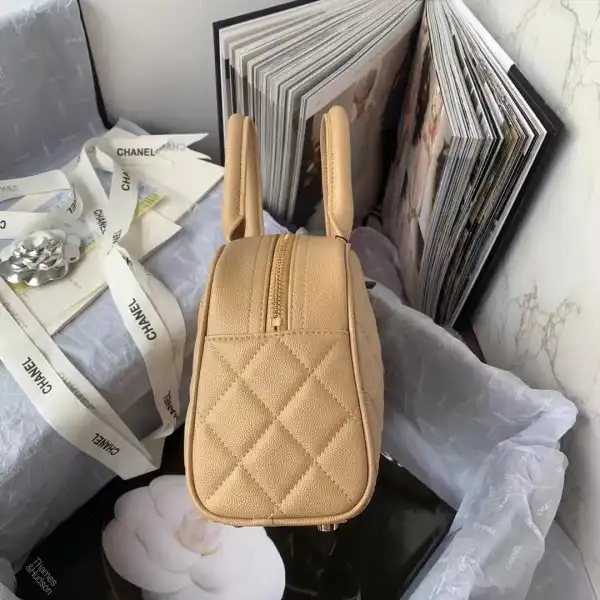 CHANEL VINTAGEP BAG