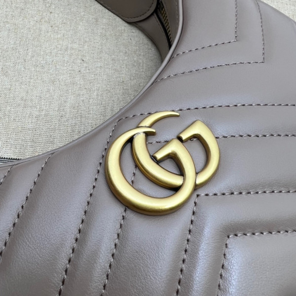 HOT SALE GUCCI GG Marmont half-moon-shaped mini bag