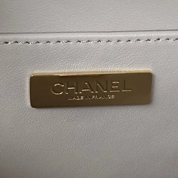 First bag ru CHANEL VANITY CASE