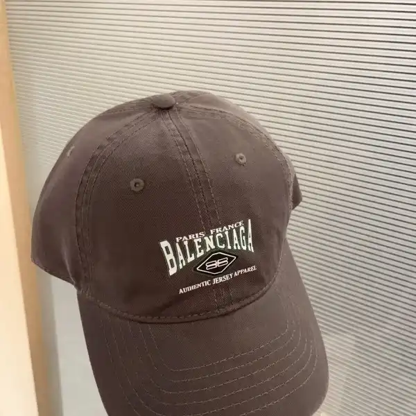 BALENCIAGA LOGO CAP