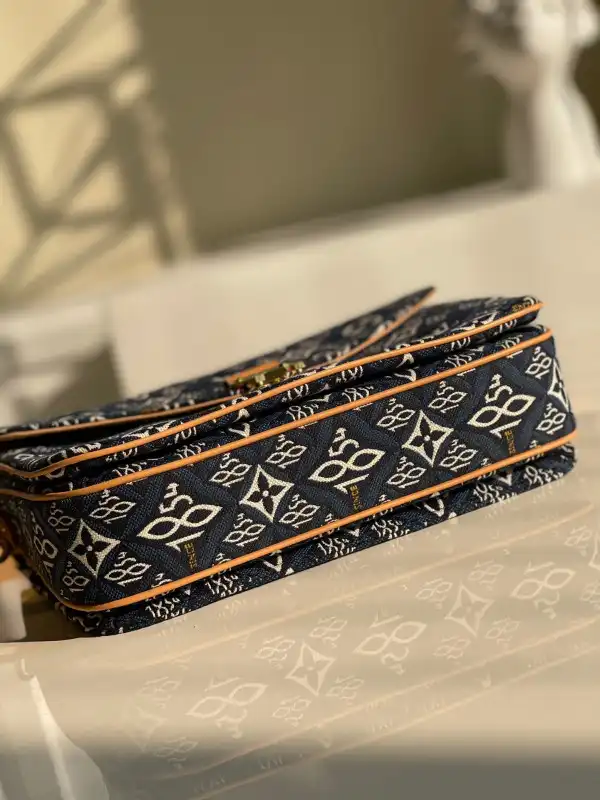 Frstbag ru LOUIS VUITTON SINCE 1854 POCHETTE MÉTIS