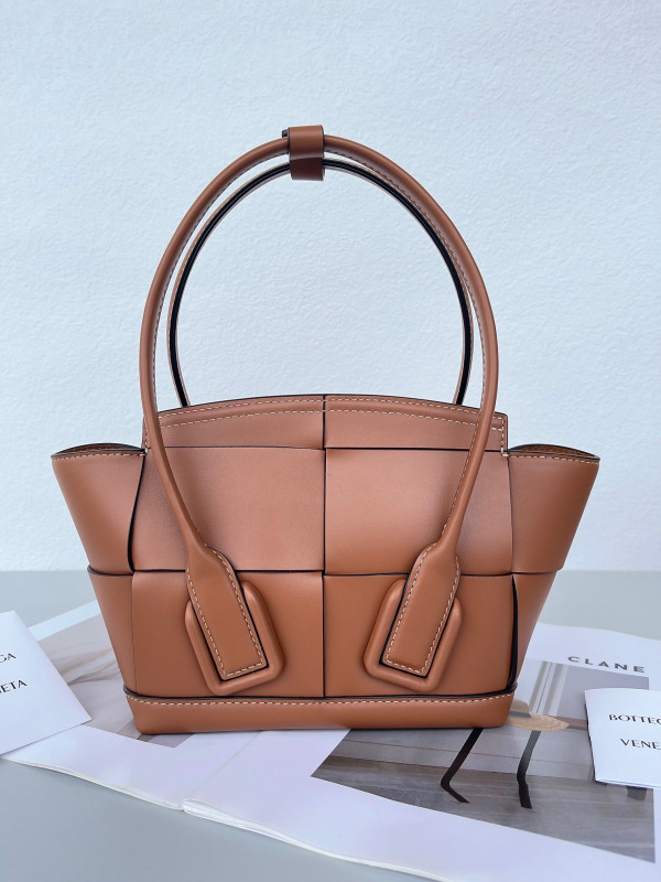 HOT SALE BOTTEGA VENETA MINI ARCO