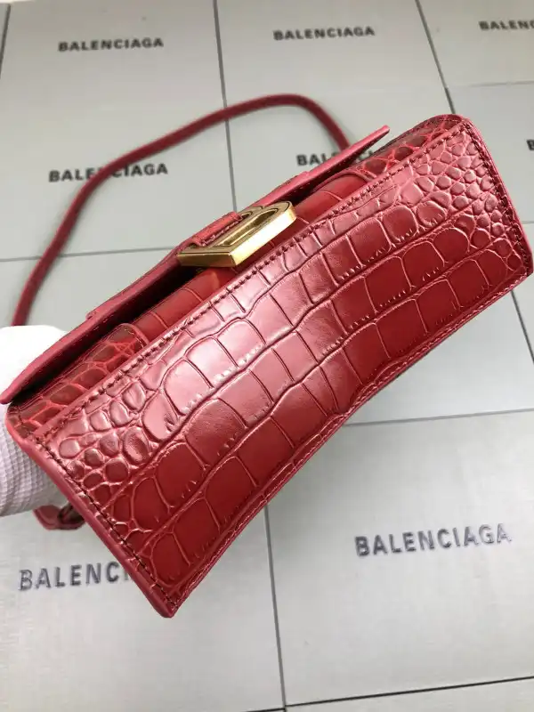 First bag ru BALENCIAGA HOURGLASS