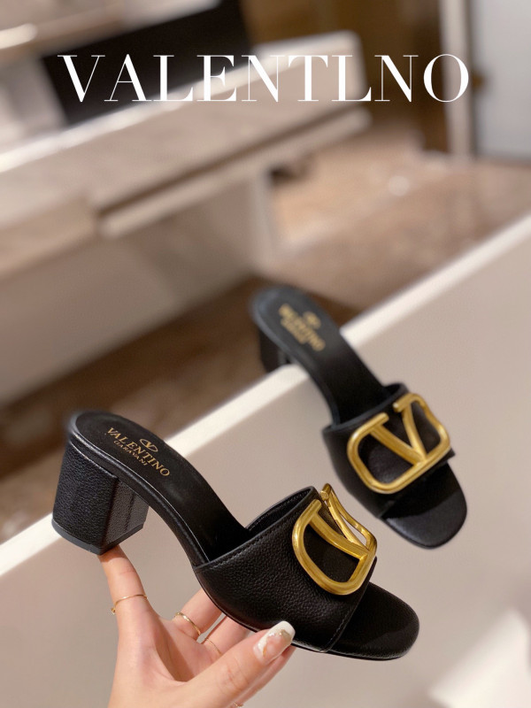 VALENTINO VLOGO SIGNATURE SLIDE SANDAL