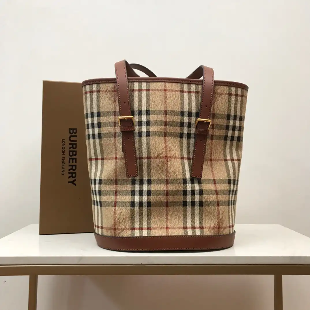 BURBERRY Tote Bag