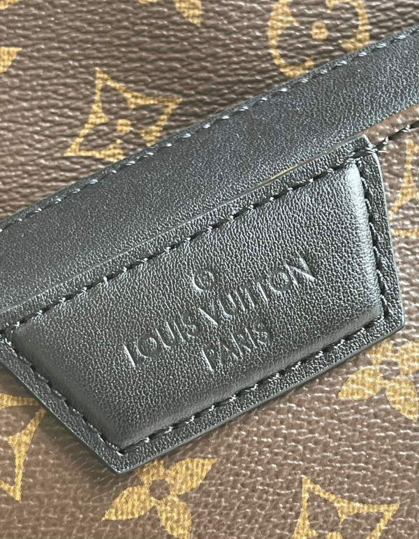 [FREE SHIPPING] LOUIS VUITTON DISCOVERY BACKPACK