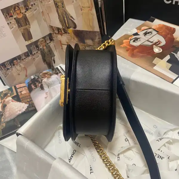 Frstbag ru CHANEL SMALL BOY  MESSENGER BAG