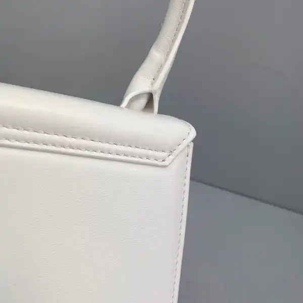 First bag ru JACQUEMUS Le Chiquito Noeud