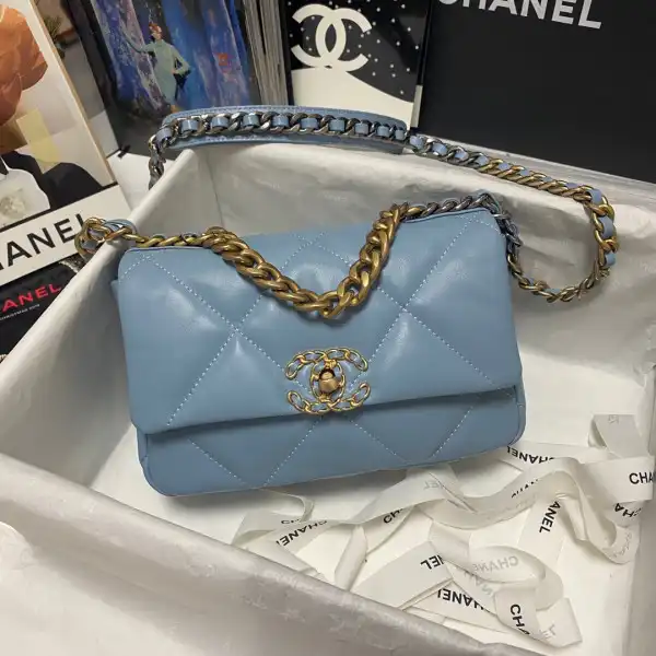 CHANEL 19 FLAP BAG