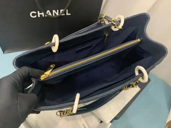 CHANEL TOTE BAG