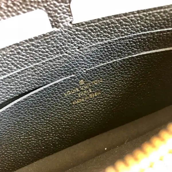 Rep LOUIS VUITTON VAVIN CHAIN WALLET