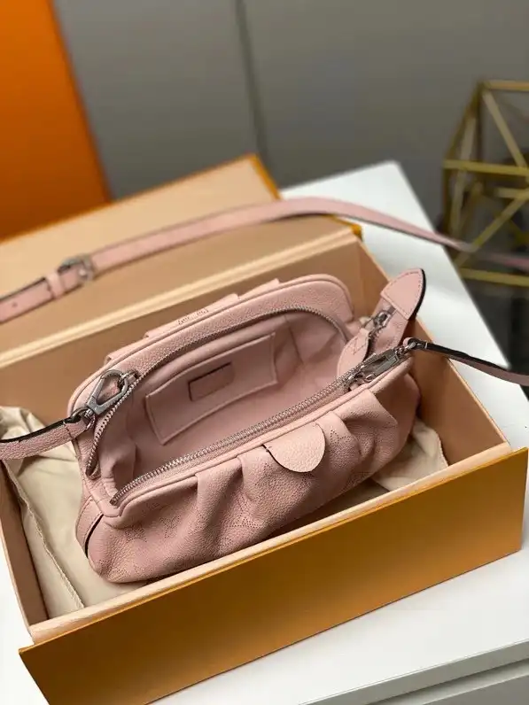 Aaa replica ru LOUIS VUITTON SCALA MINI POUCH