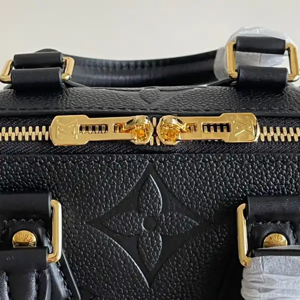 Frstbag ru LOUIS VUITTON SPEEDY BANDOULIÈRE 20