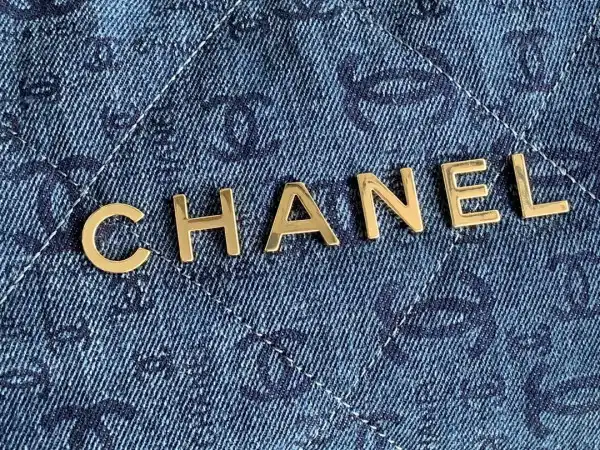 CHANEL LARGE 22 HANDBAG