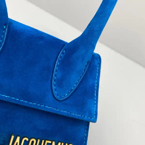 JACQUEMUS Le Chiquito Mini Bag