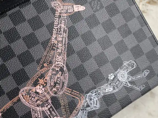 Frstbag ru LOUIS VUITTON POCHETTE VOYAGE