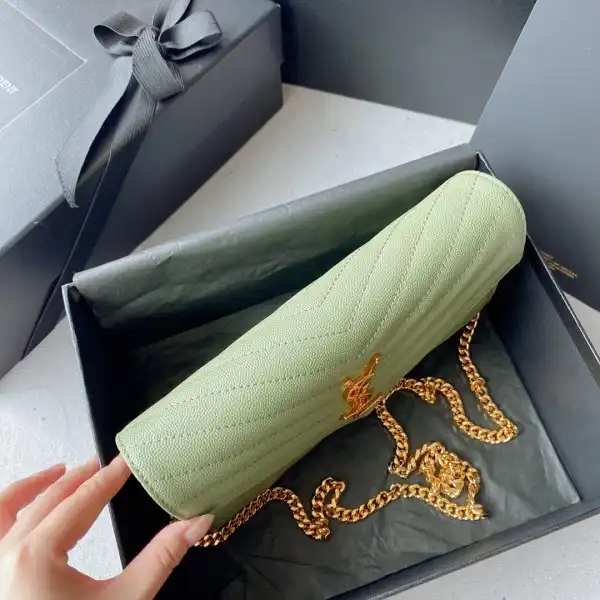 First bag ru YSL CASSANDRE MATELASSÉ CHAIN WALLET