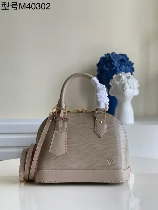 First bag ru LOUIS VUITTON ALMA BB