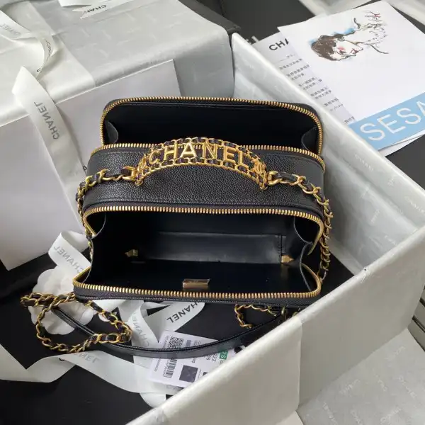 CHANEL VANITY CASE