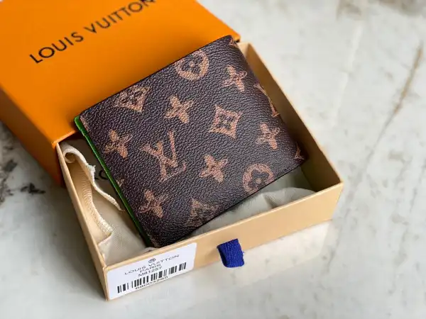 LOUIS VUITTON MULTIPLE WALLET