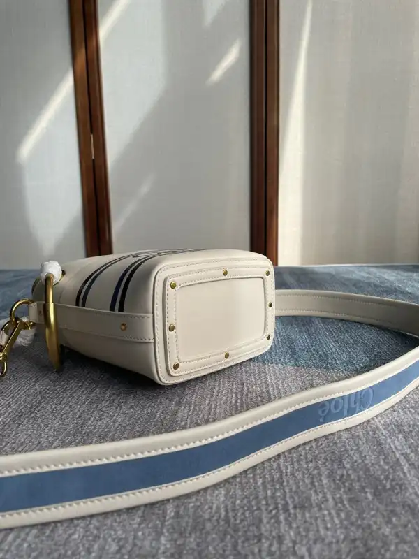 Frstbag ru CHLOÉ ROY BUCKET BAG