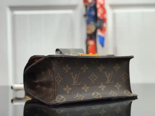 Aaa replica ru LOUIS VUITTON WYNWOOD