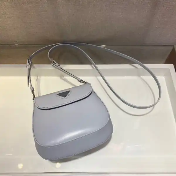 First bag ru Prada CHANELeo mini bag