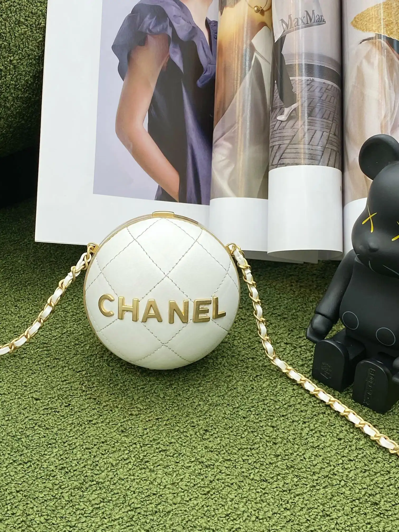 CHANEL SPHERE MINAUDIERE