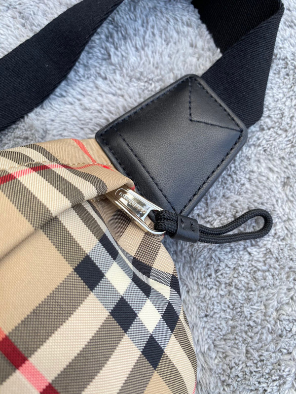 HOT SALE BURBERRY Medium Vintage Check Bonded Cotton Bum Bag