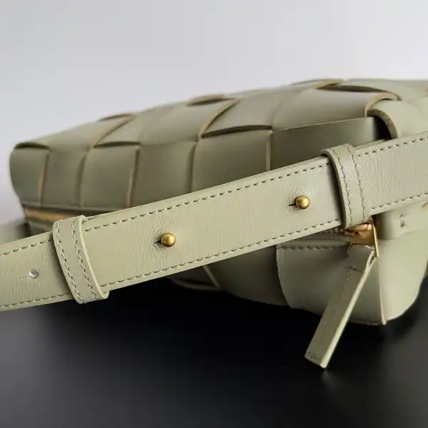 Yupoo bagsoffer BOTTEGA VENETA BRICK CASSETTE