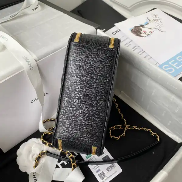 CHANEL VANITY CASE