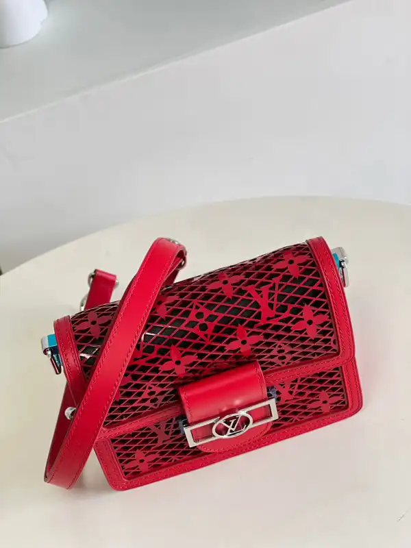 TO LOUIS VUITTON DAUPHINE MINI