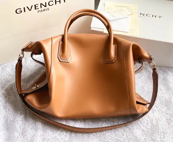 Yupoo bagsoffer GIENVCHY ANTIGONA SOFT