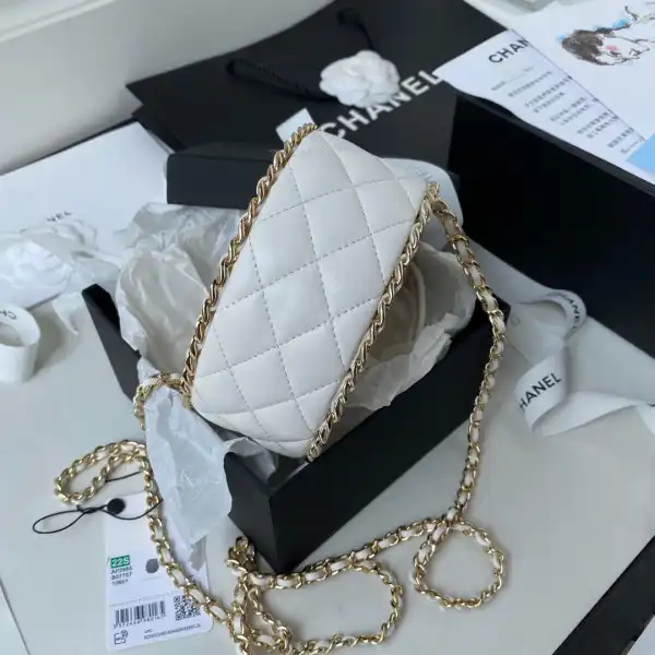 CHANEL ROUND BAG