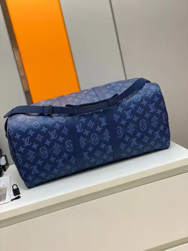 Frstbag ru LOUIS VUITTON KEEPALL BANDOULIÈRE 50