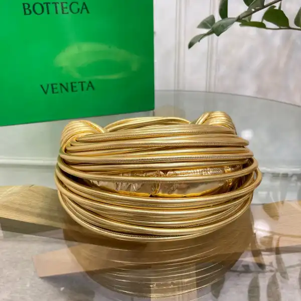 BOTTEGA VENETA Double Knot