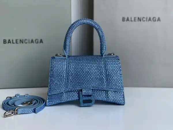 First bag ru BALENCIAGA HOURGLASS